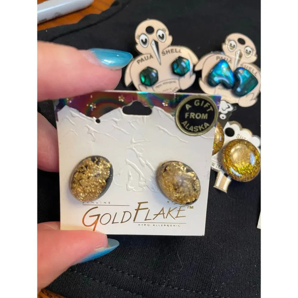 Rainbowflake and Paua Shell Earrings from Alaska and New Zealand - Picture 5 of 8